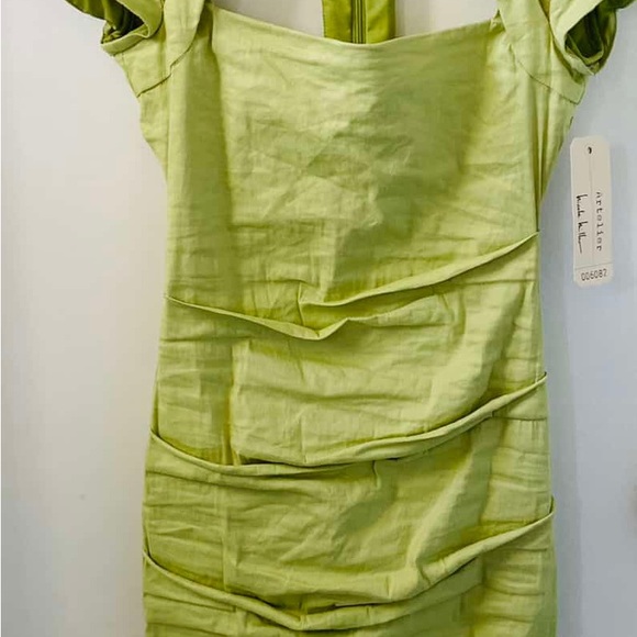 NWT 2000’s Nicole Miller Artelier pastel green figure flattering dress - Picture 5 of 8